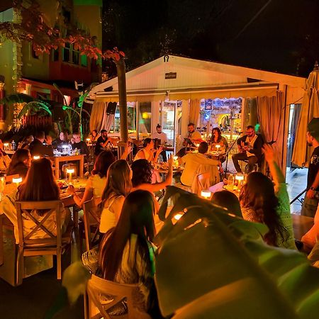 Banana Alacati Food & Stay - Adults Only エクステリア 写真