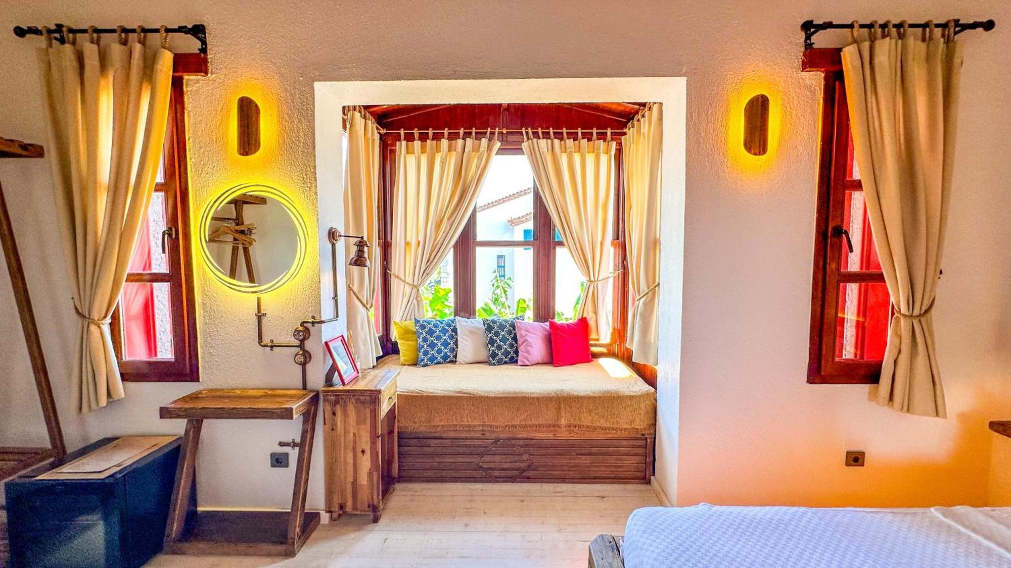 Banana Alacati Food & Stay - Adults Only エクステリア 写真