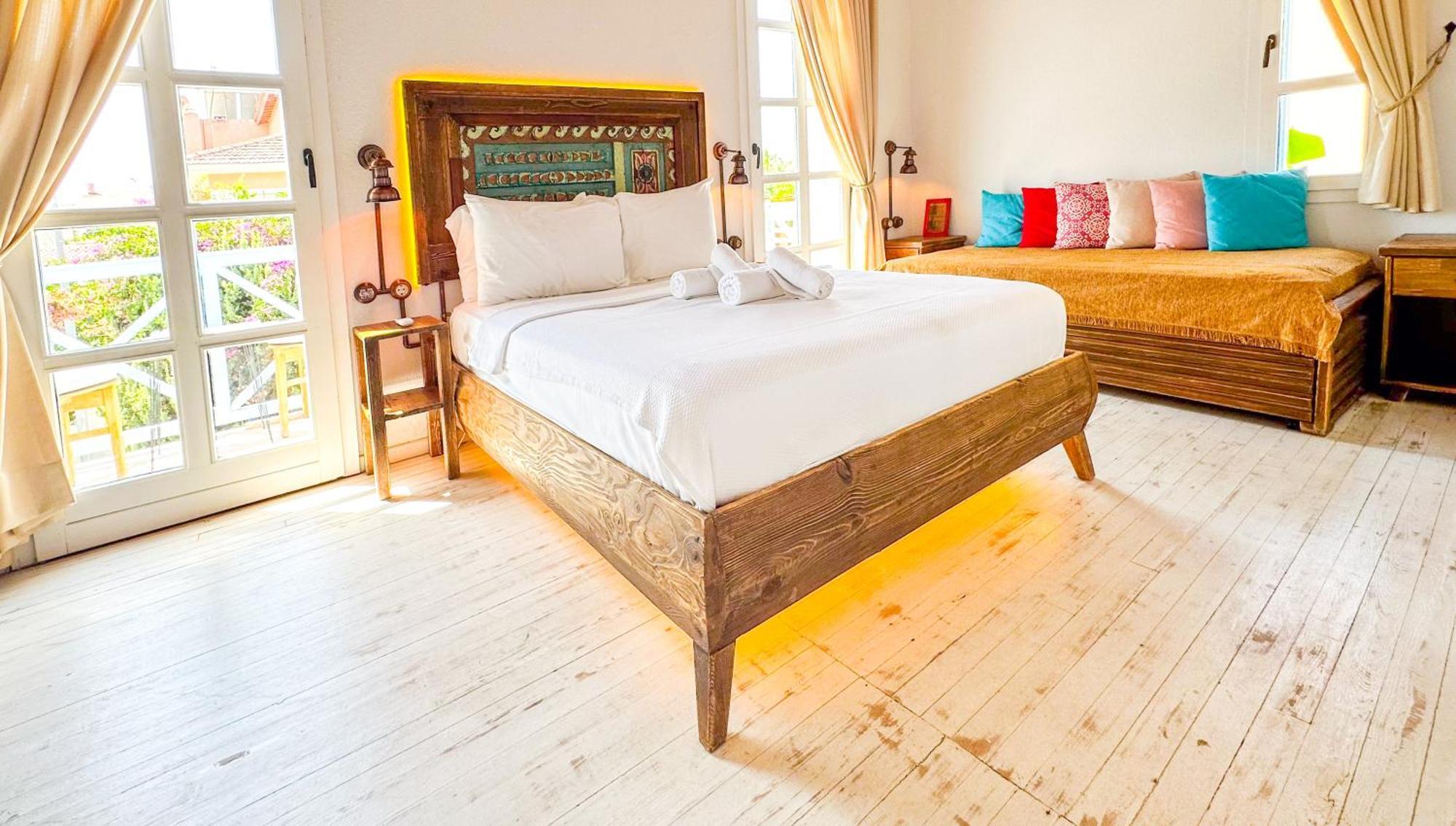 Banana Alacati Food & Stay - Adults Only エクステリア 写真