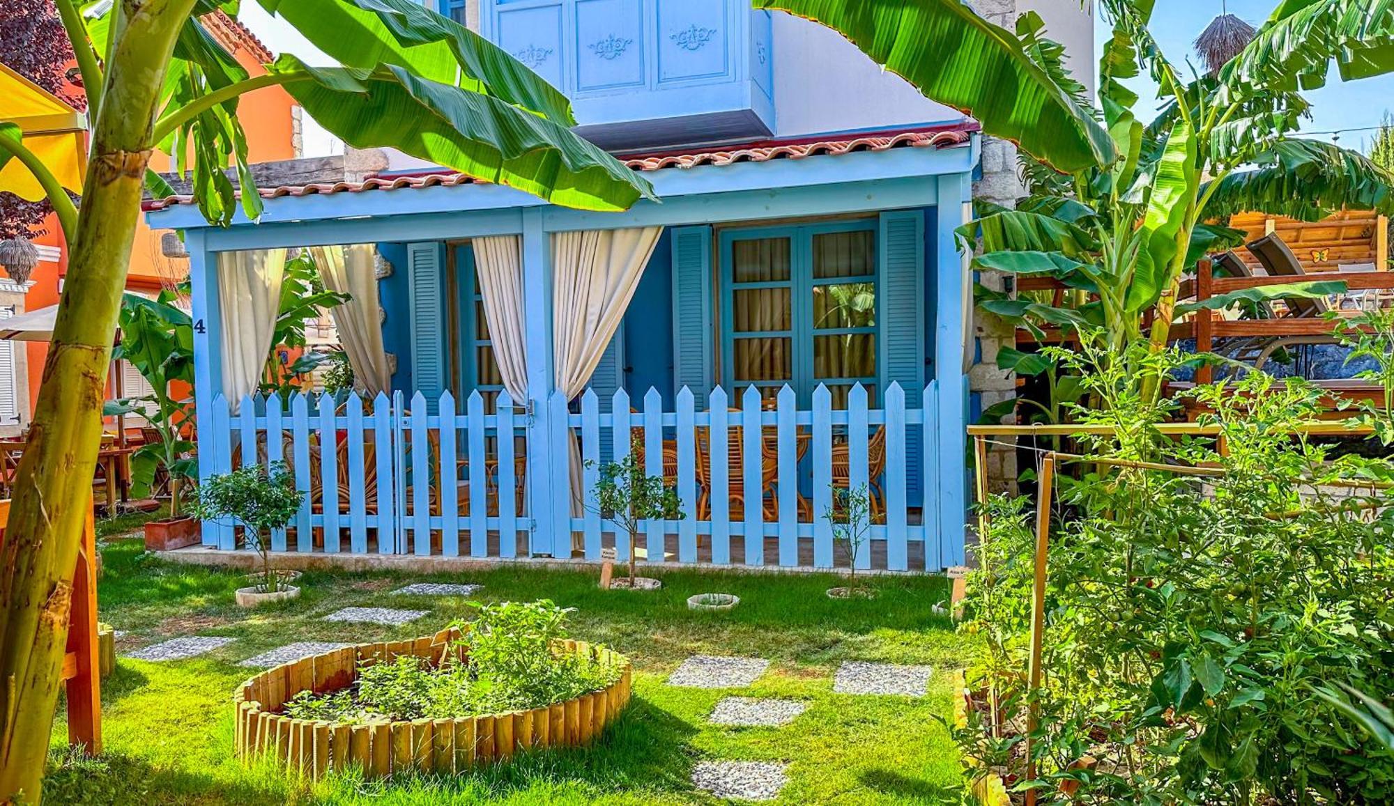 Banana Alacati Food & Stay - Adults Only エクステリア 写真