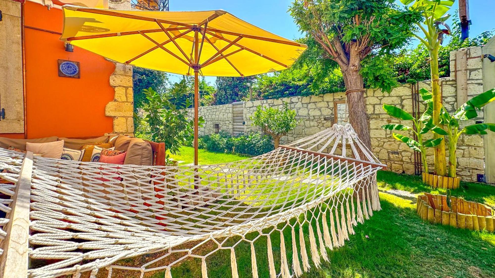 Banana Alacati Food & Stay - Adults Only エクステリア 写真