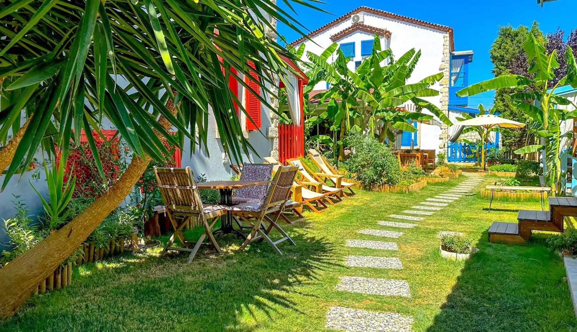 Banana Alacati Food & Stay - Adults Only エクステリア 写真